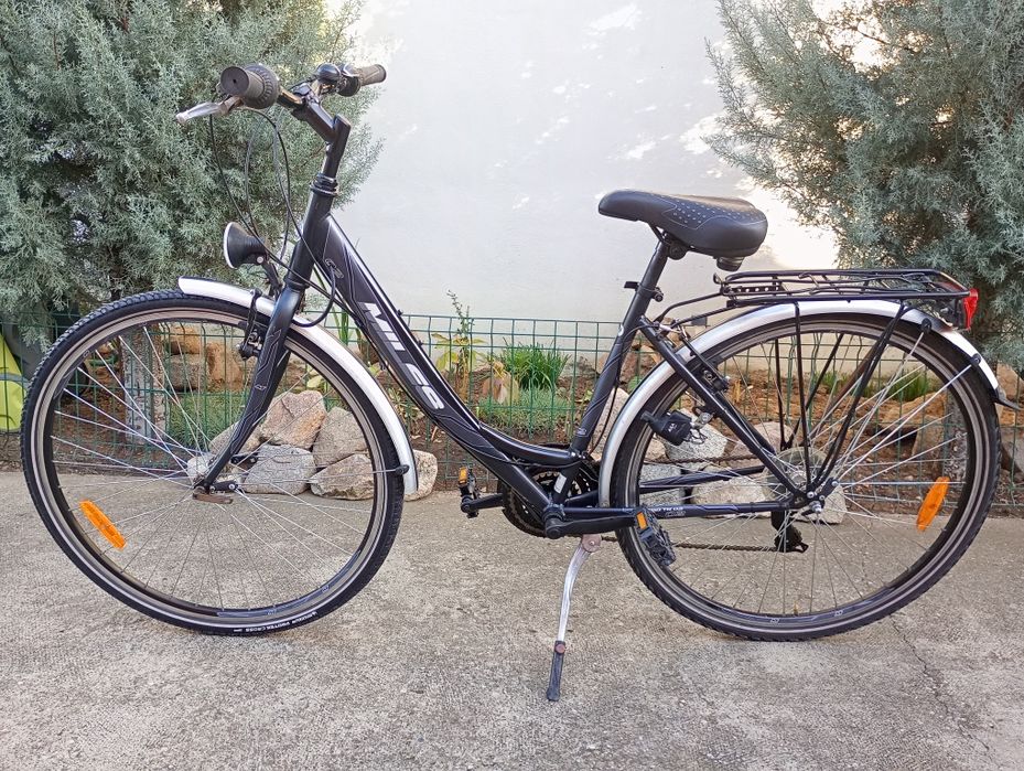 Bicicletă damă MILES,cu 21 vit,roti 28,stare f bună !