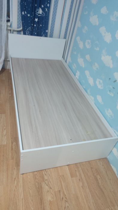 Кровать односпальная