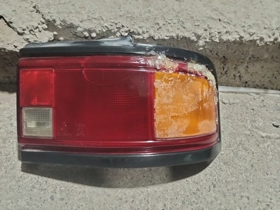 Мазда 323 на разбор