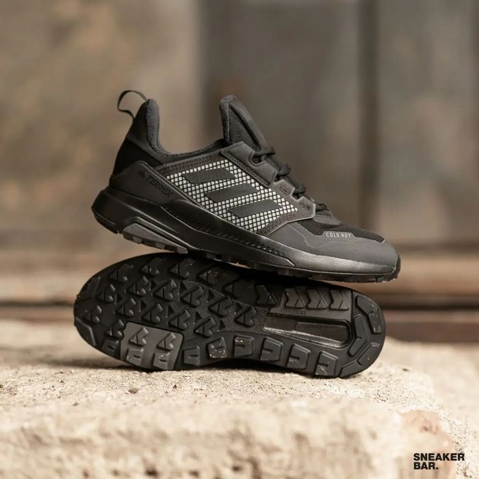 Кроссовки Адидас