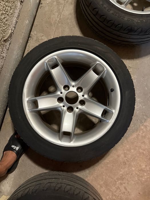 Летни гуми Kormoran 235/45/17 (DOT 2017) с джанти 17" Styling 49  5х120 (74.1 мм) за BMW E39