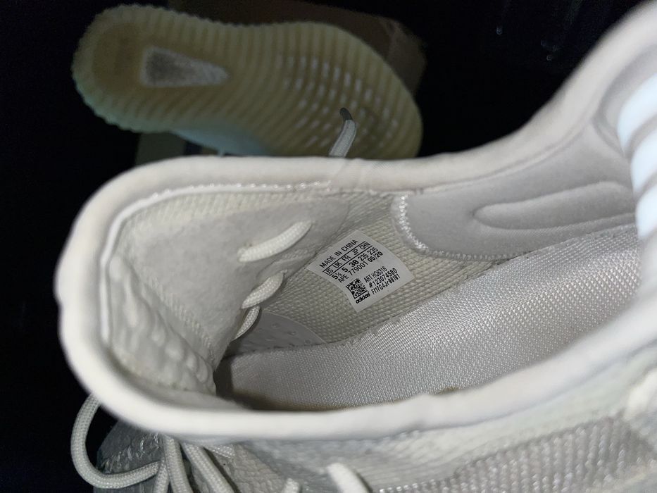 Yeezy bone , marimea 38