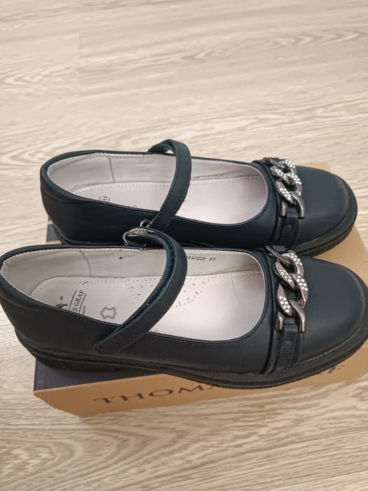 Туфельки для девочки школьные