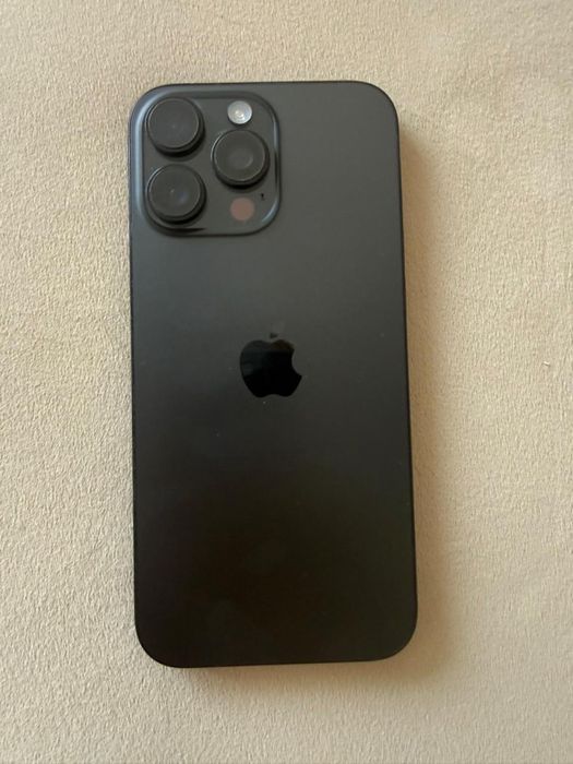 Продам айфон 16 про мах