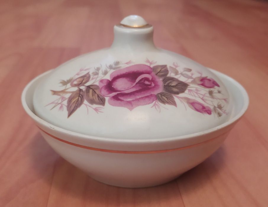 Чайный сервиз на 10 персон