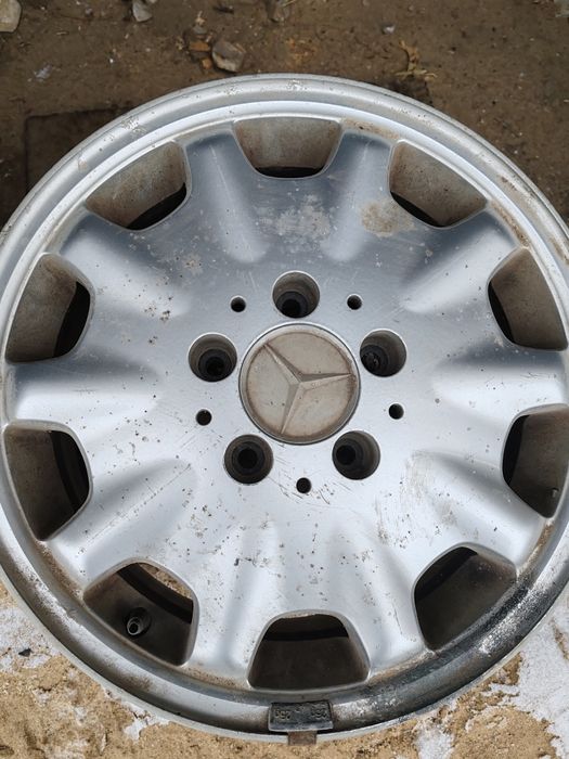 Продам титановые диски на Мерседес комплект 4шт б/у