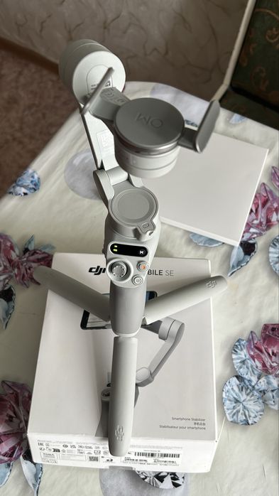 стабилизатор Стедикам DJI Osmo Mobile SE