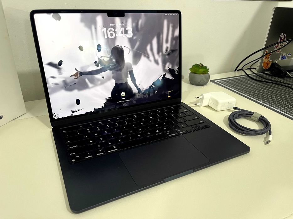 Macbook Air M2 8/256
