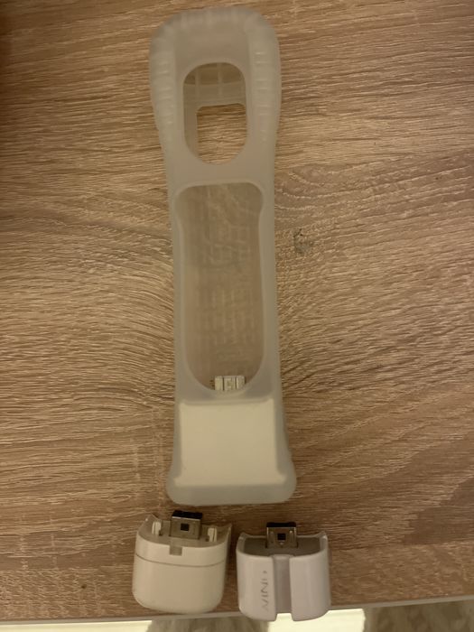 Wii калъфи за дистанционни с 3 Wii motion Plus адаптори