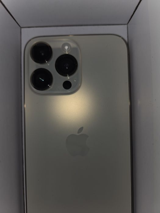 Sticla spate + carcasa iphone 14 pro max  gold