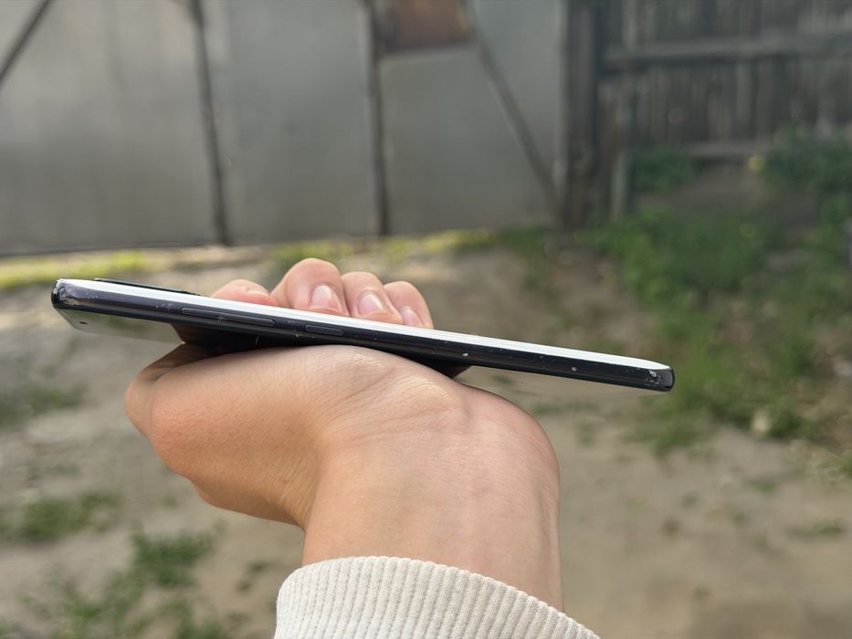 Xiaomi MI 8, 128/6, 4k30 FPS. Прошитый