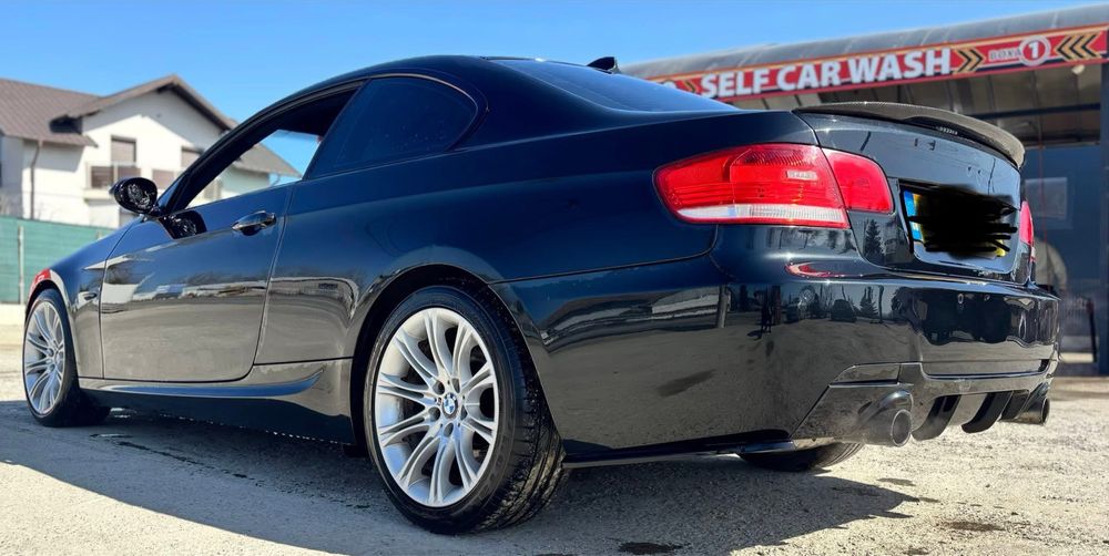Dezmembrez BMW 335i E92 M-Pachet cutie automata,NAVI Logic 7 Keyless Entry Recaro piele volan M cu padele
