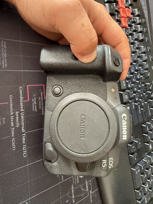 Canon R5 sotiladi