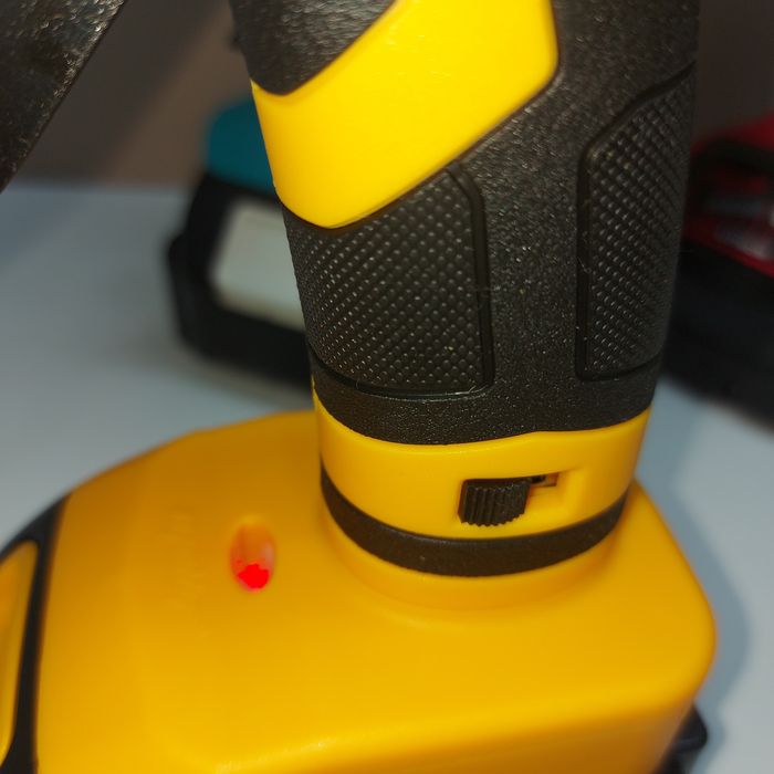 Пистолет за топъл силикон Mellif