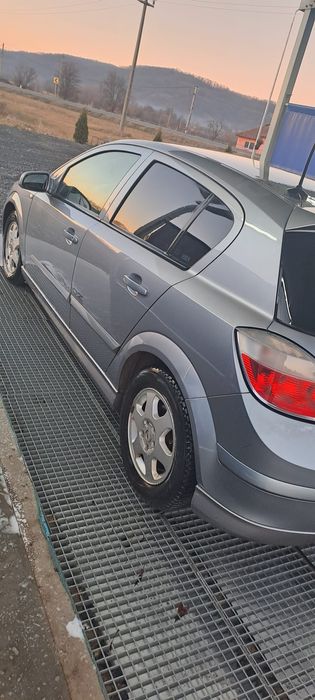 Vând Opel Astra 1.7 CDTI