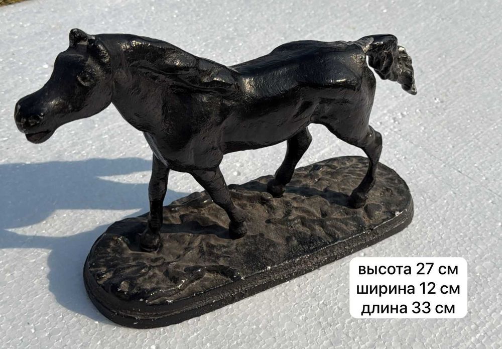 Скульптура «Конь»