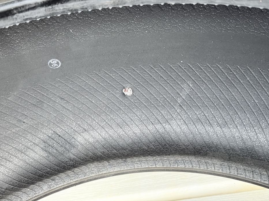 Шины зима Continental 255/40 R20