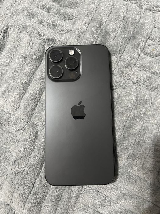 Продам Iphone 15 Pro Max.