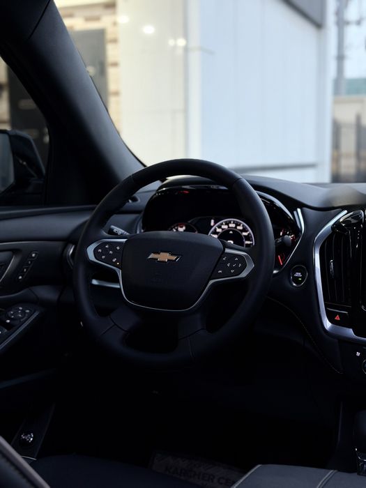 Traverse Full 2025 yil 6.000 km