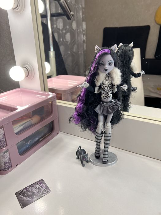 Кукла монстр хай