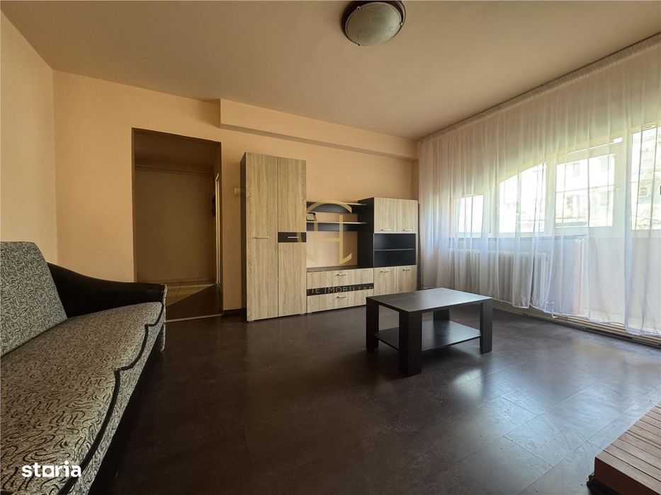 Podu Ros Palas 2 camere etaj 2 Strada Decebal