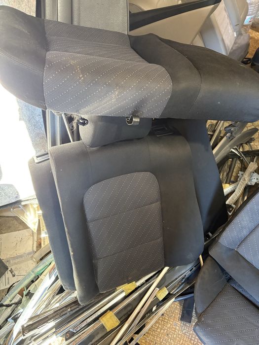 Салон-Сеат Леон 1m