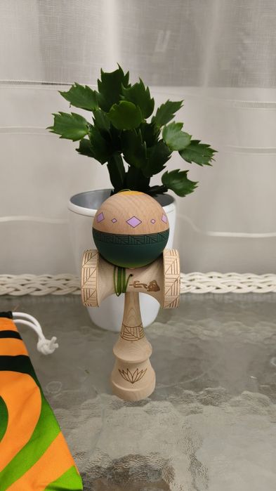 ET PRO MOD Lotus kendama