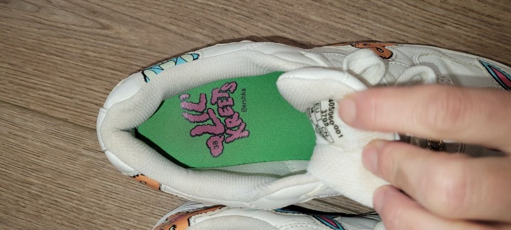 Adidasi Bershka,nr 38