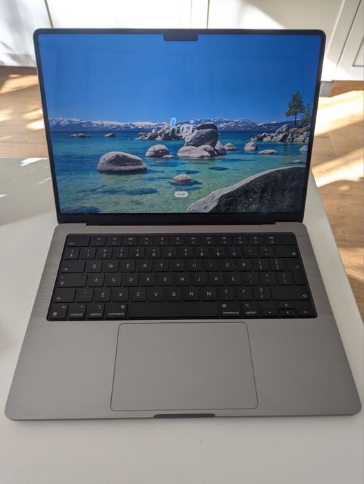 14-inch MacBook Pro with Apple M2 Pro chip