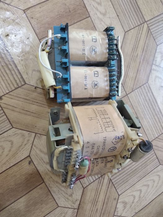 Продам для усилителя трансформатор