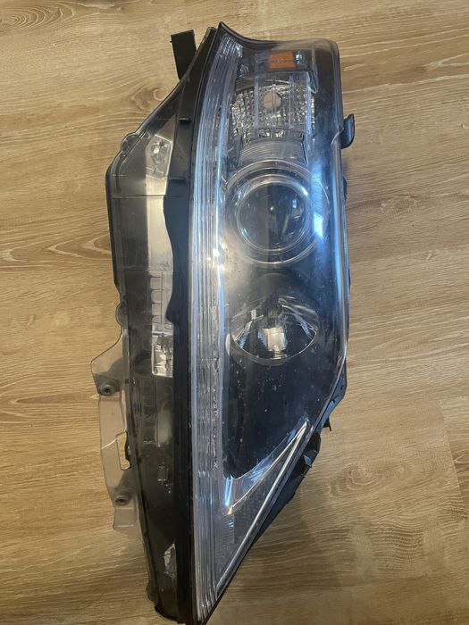 Фара Лексус РХ 350 рейстайл