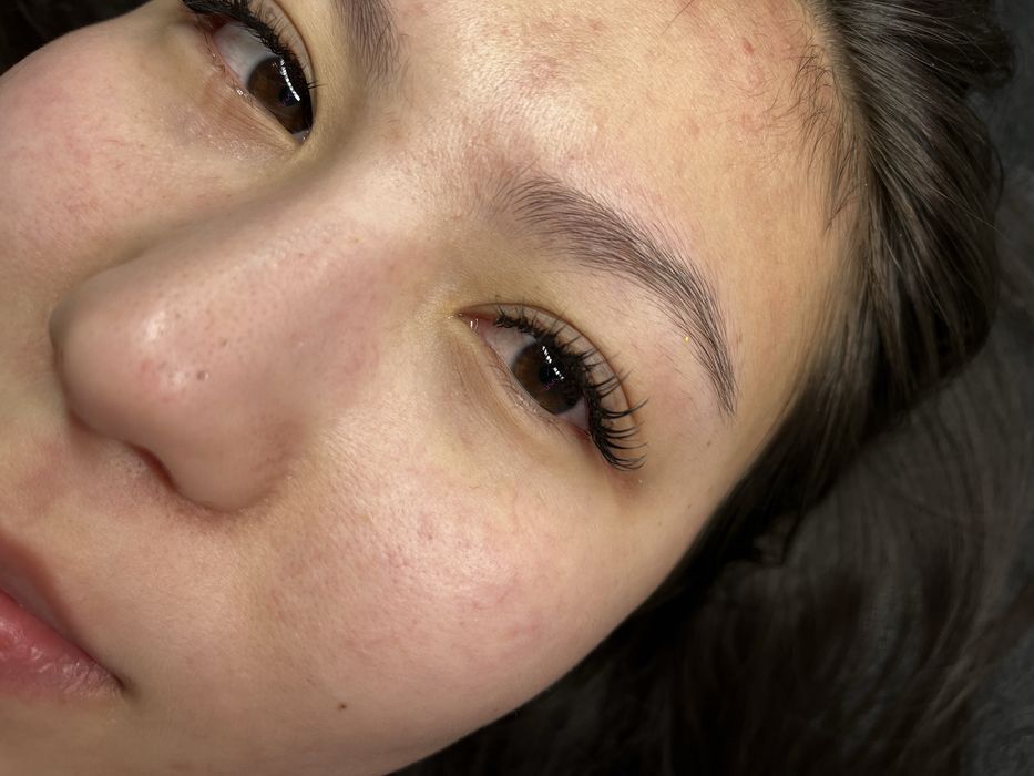 Наращивание ресниц 2000 тг