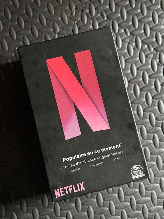 Настолна игра “Netflix - Trending now” френско изднаие / игра с карти