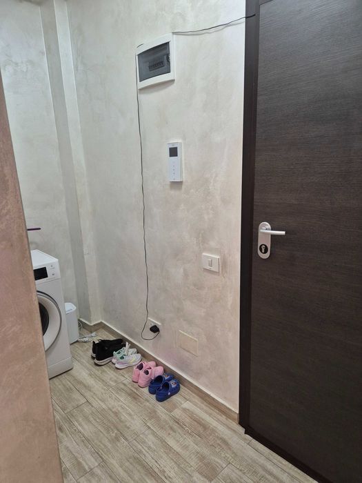 Vand garsoniera cu loc de parcare