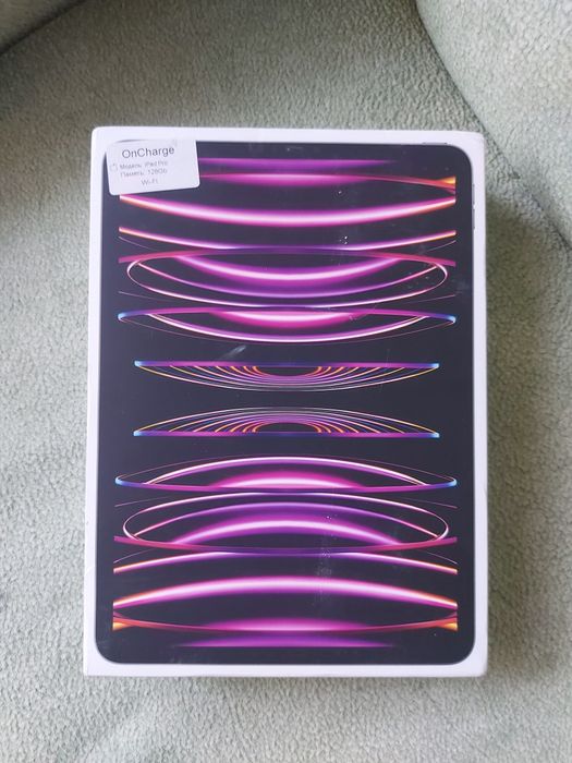 Айпад 11 про 128 гб.