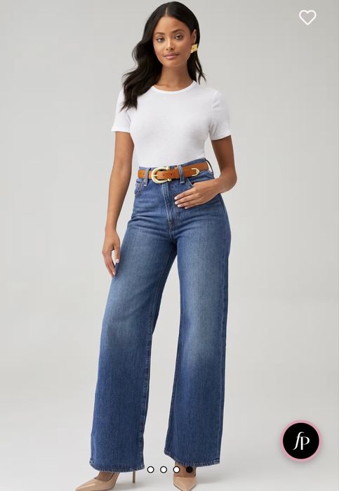 Продаются джинсы Levis Ribcage Wide Leg