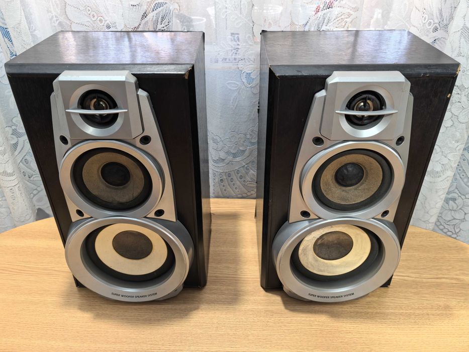 Boxe Technics,bi-wiring,sunet de cristal,cu bass profund si adanc,HI-FI