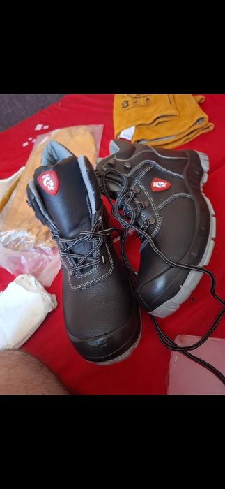 Accesorii și măști de sudură, bocanci, cizme,filtre, prefiltre,cagule!