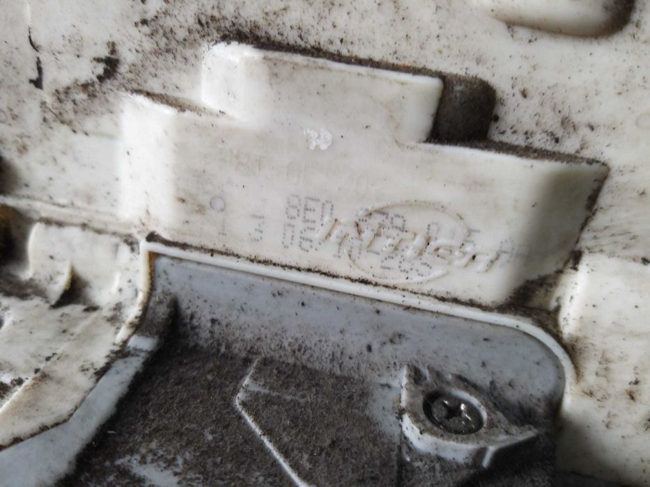 Broasca usa stanga spate seat exeo 8e0839015