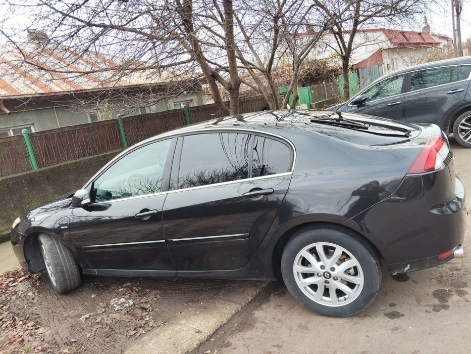 Vând Renault Laguna
