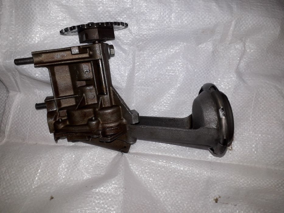 Маслена помпа за РЕНО МЕГАН СЦЕНИК 1.6е.