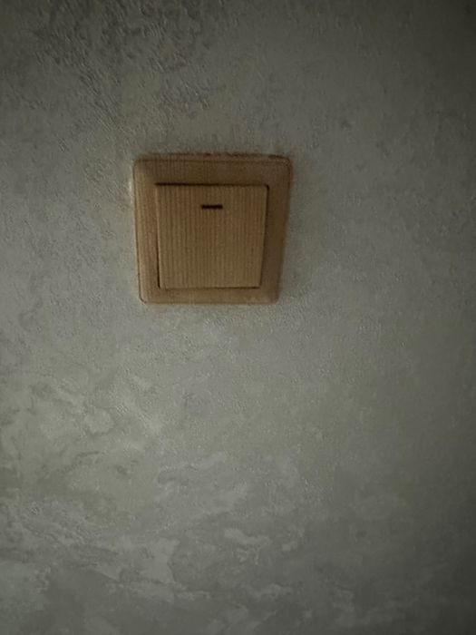 Розетки и выключатели