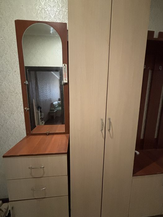 Продам прихожий комплект (прихожка)