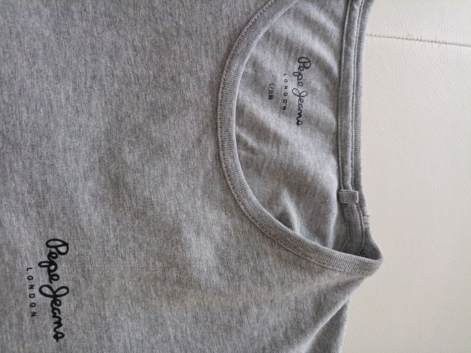 Vând tricou pepe jeans,produs de calitate superioara mărimea S.