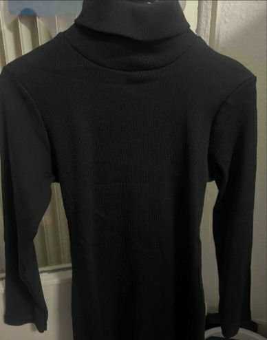 Ofertă!!!Rochie neagră de damă cu guler noua