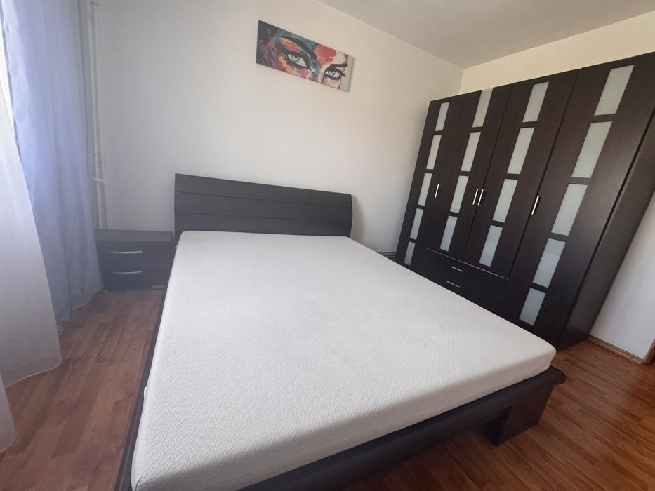 Inchiriez apartament 2 camere in Rm. Valcea, centru