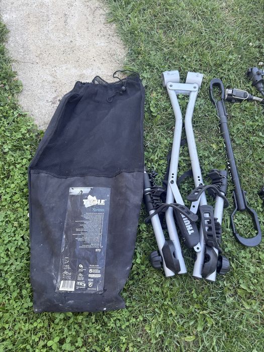Vând suport biciclete Thule Xpress 970 + Thule Light Board 976