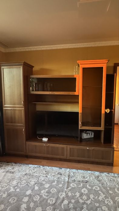 Продается шкаф , коричневый , вместительный