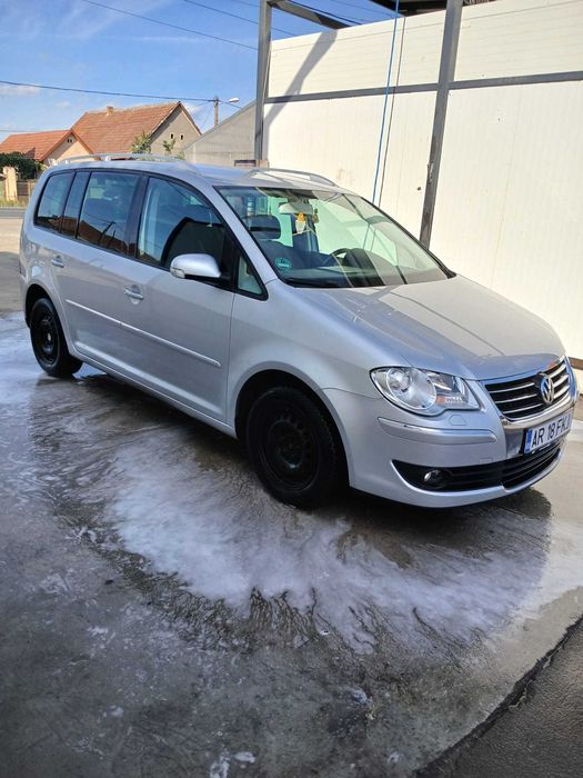 Se vinde wv turan 2.0 TDI
