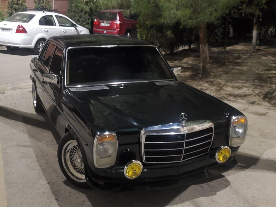 Mercedes Ben's w123